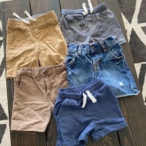 Mix brand of size 12-18m toddler boy shorts (5)
